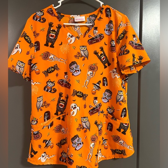 Halloween Scrub Top M - Picture 1 of 4